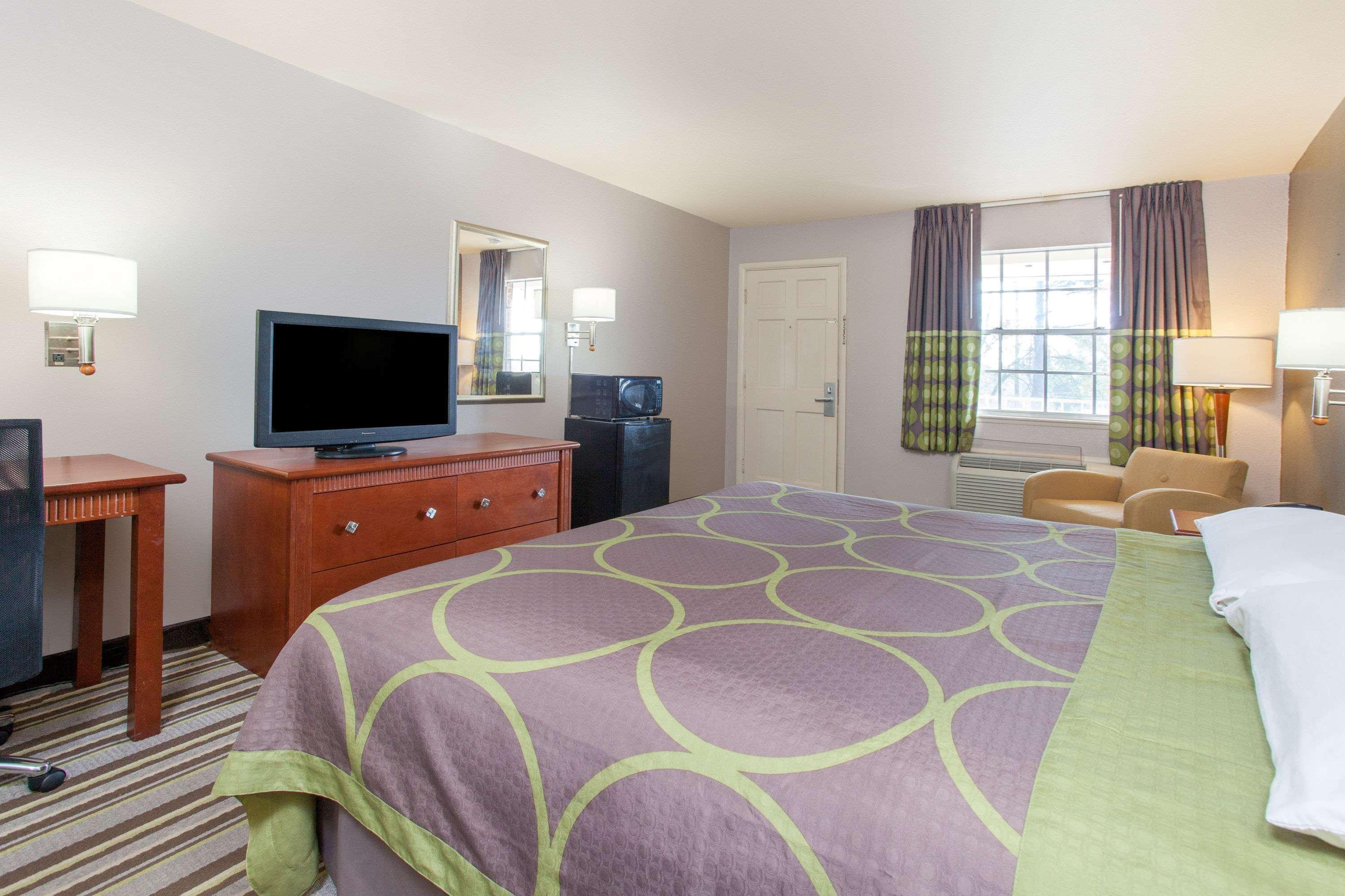 Super 8 By Wyndham West Monroe Hotell Exteriör bild